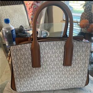 Michael Kors Charlotte Large Top Zip Tote Vanilla Signature Shoulder Bag EUC